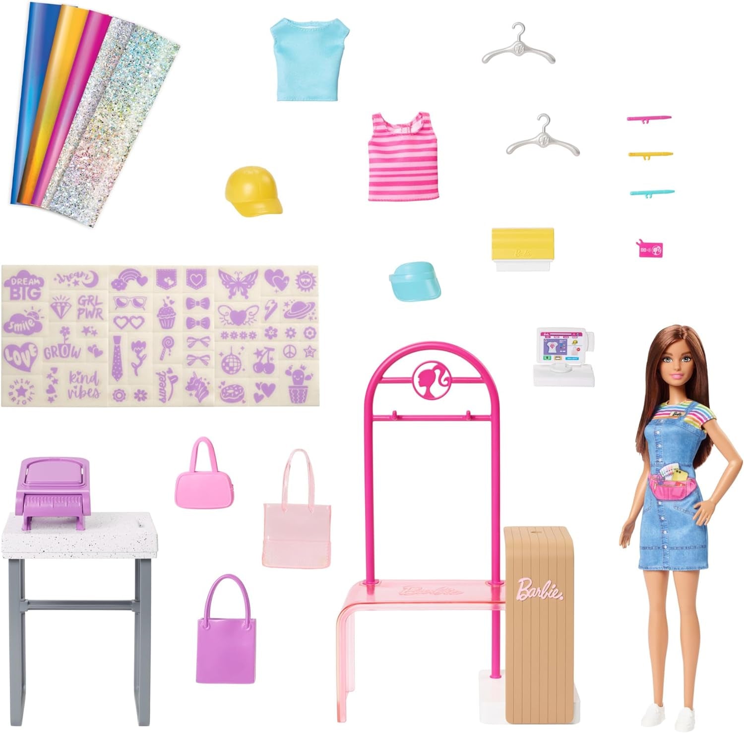 Barbie Fashion Boutique legesæt - foliemønsterdukke, over 150 originale looks, inkluderer 2 bluser og 5 folieark, tøjstativ og kreditkortlæser, 3+, HKT78