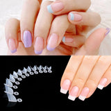 600 stk ovale korte kunstige negle 12 størrelser Halvt dækkende Akryl falske neglespidser Kunstige negle til manicure kvinder Salon DIY (naturlig)