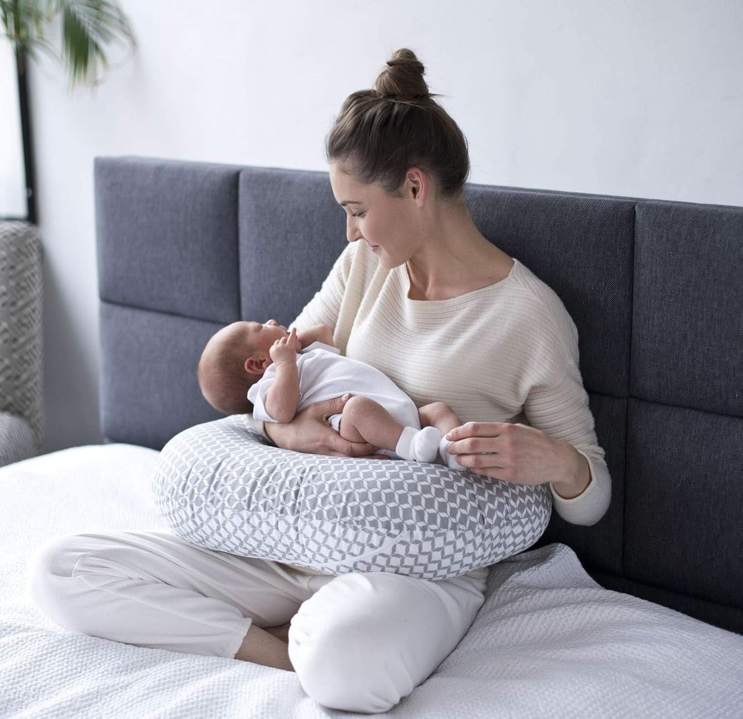 Ergonomisk ammepude, Oeko-Tex Standard 100, beige Tilbehør Mad og Amning Bebe Naty Shop