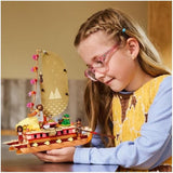 LEGO Ç€ Disney Moana 2: Moana's Adventure Raft - Legetøjsbåd med sejl, aftageligt dæk, lejrbål og 3 minidukker inklusive Loto og Moni - Gave til piger på 6+ og fans - 43270 Byggesæt Beuche den LEGO-Store