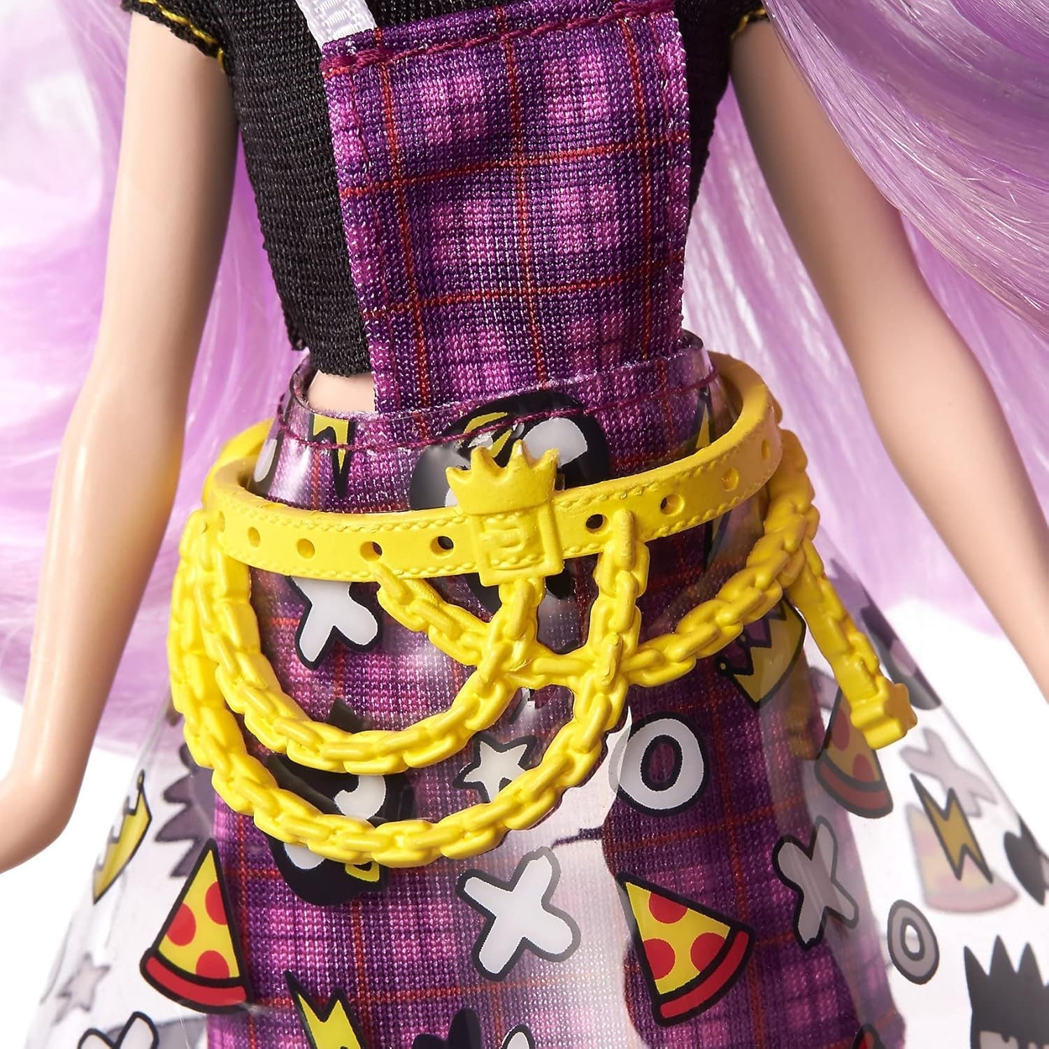 Mattel Hello Kitty GWW98 - Sanrio Badtz-Maru Figur og Jazzlyn Puppe (ca. 25,4 cm) med Kleidung og tilbehør, lange hår og trendy outfit, tolles Geschenk für Kinder ab 3 Jahren