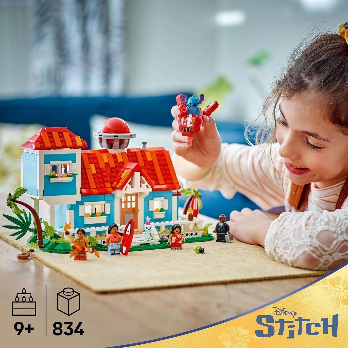 LEGO Ç€ Disney Beach House fra "Lilo and Stitch" - Bygbart legetøj med 6 rum, observatorium, rumskib og 5 minifigurer - fødselsdagsgave til piger og drenge 9+ og fans 43268 Besuche den LEGO-Store byggesæt