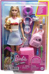 Barbie-dukke, rejse-barbie med blondt hår, 10+ rejsetilbehør, klistermærker, kuffert, hvalp, inkluderer 1 dukke, gave til børn, 3+-legetøj, HJY18