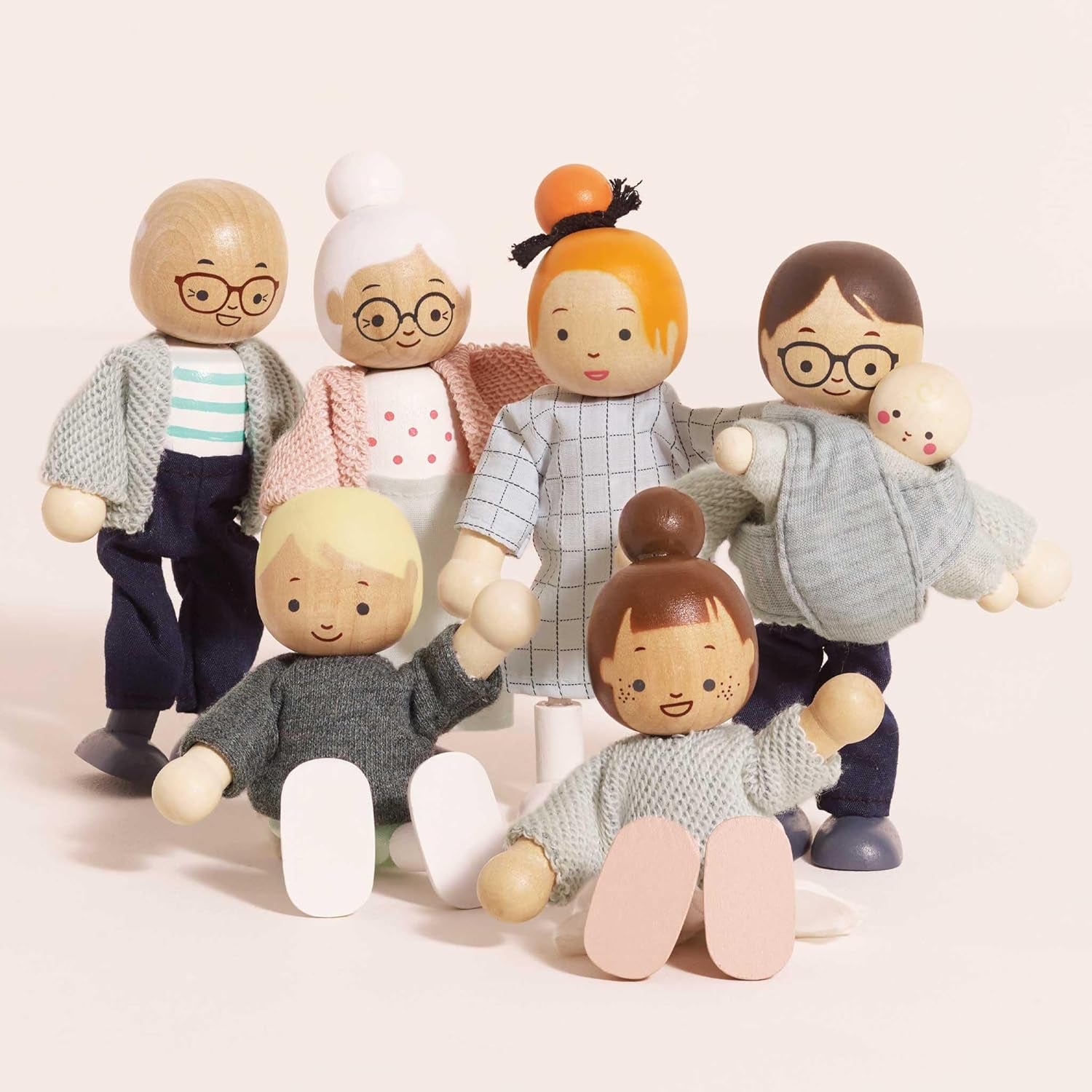 - Meine Familie mit 4 Puppen – Holz, Stoff – P053