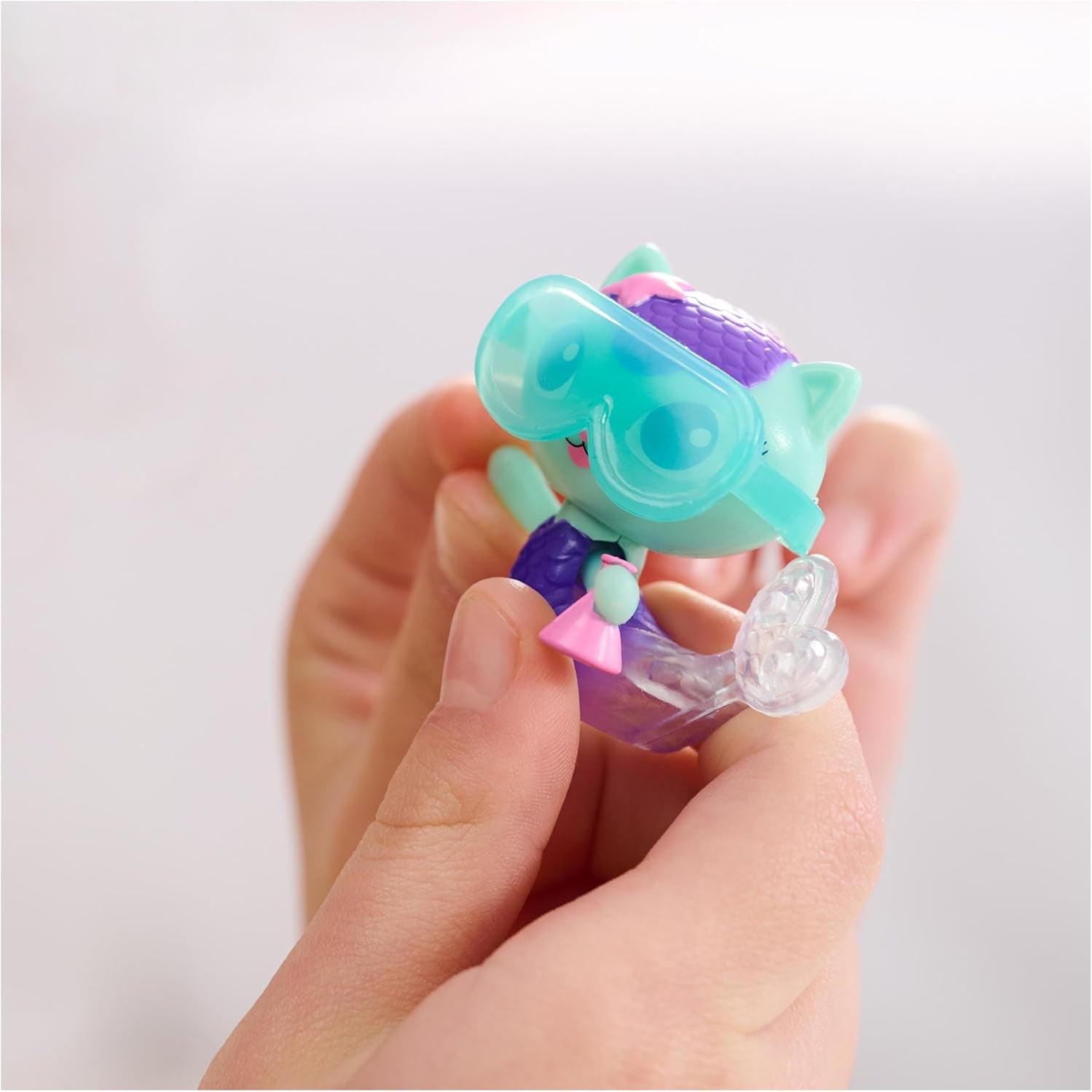 Gabby™S Dukkehus, Bobble Kitty Møbelpakke med Meerkats Kattefigur med Dukkehusmøbler og tilbehør, Alders 3+ Dukkehuse Naty Shop