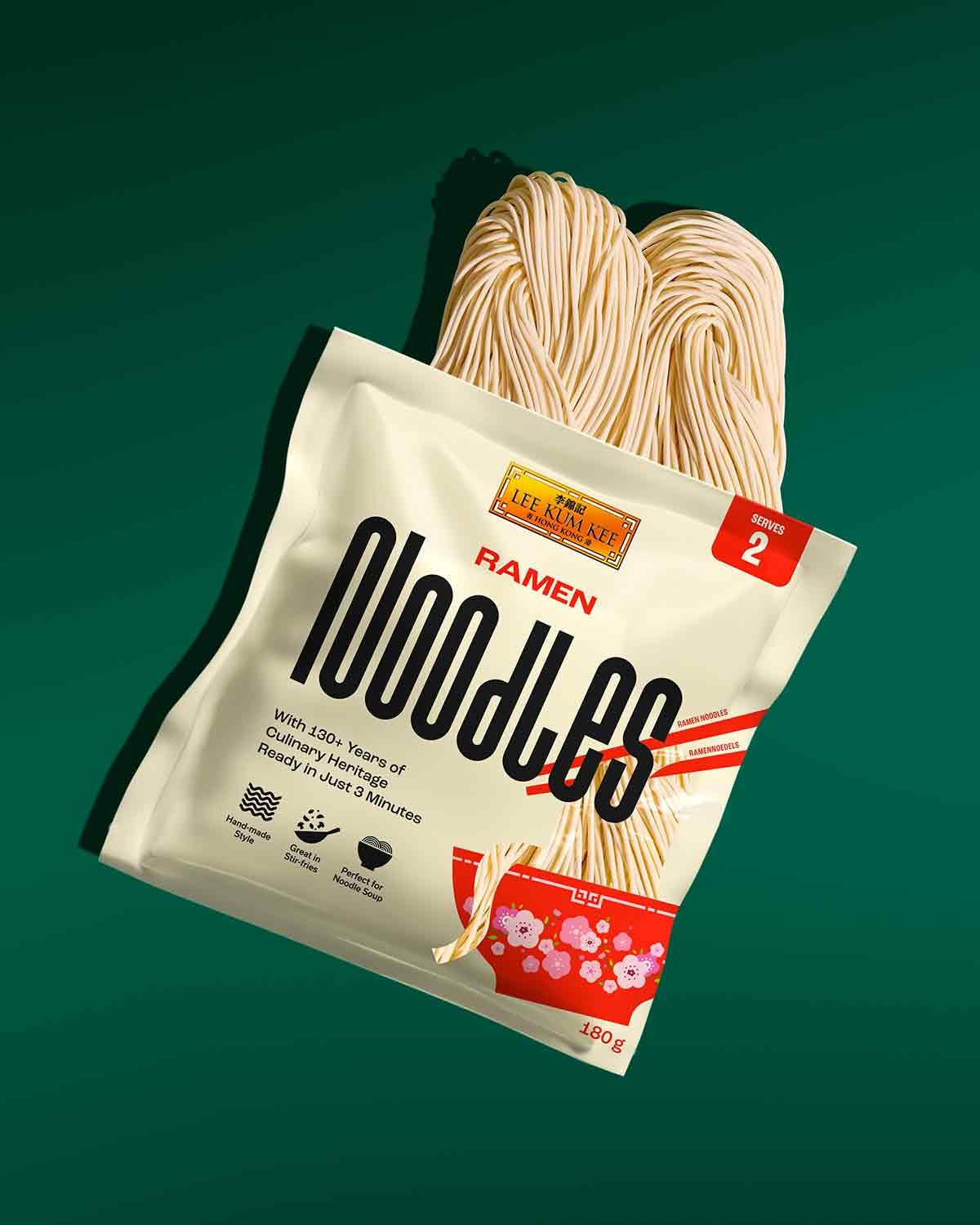 LEE KUM KEE Ramen Noodles - Asiatisk ramen med en delikat og fin tekstur, klassikeren til ramensupper og wokretter, halvtørre nudler, to portioner pr. pakke, 6 x 180g multipak
