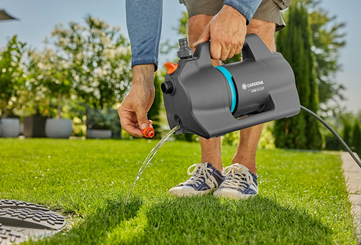 Gardena 4100 Silent Havepumpesæt: Meget stille og innovativ kunstvandingspumpe med 3,5 m sugeforbindelse og 20 m klassisk slange, 4100L/h flow, 550W motor, vandtæt, økonomisk (9051-20)