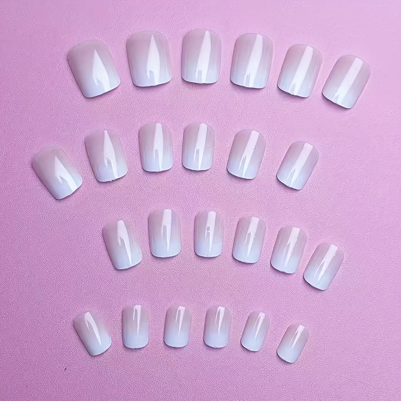 Selvklæbende kunstige neglesæt - franske falske negle - 24 stykker Kort firkantet design Hvid Pink Gradient Kunstige Negle Ballerina Manicure (Kort Pink Gradient)
