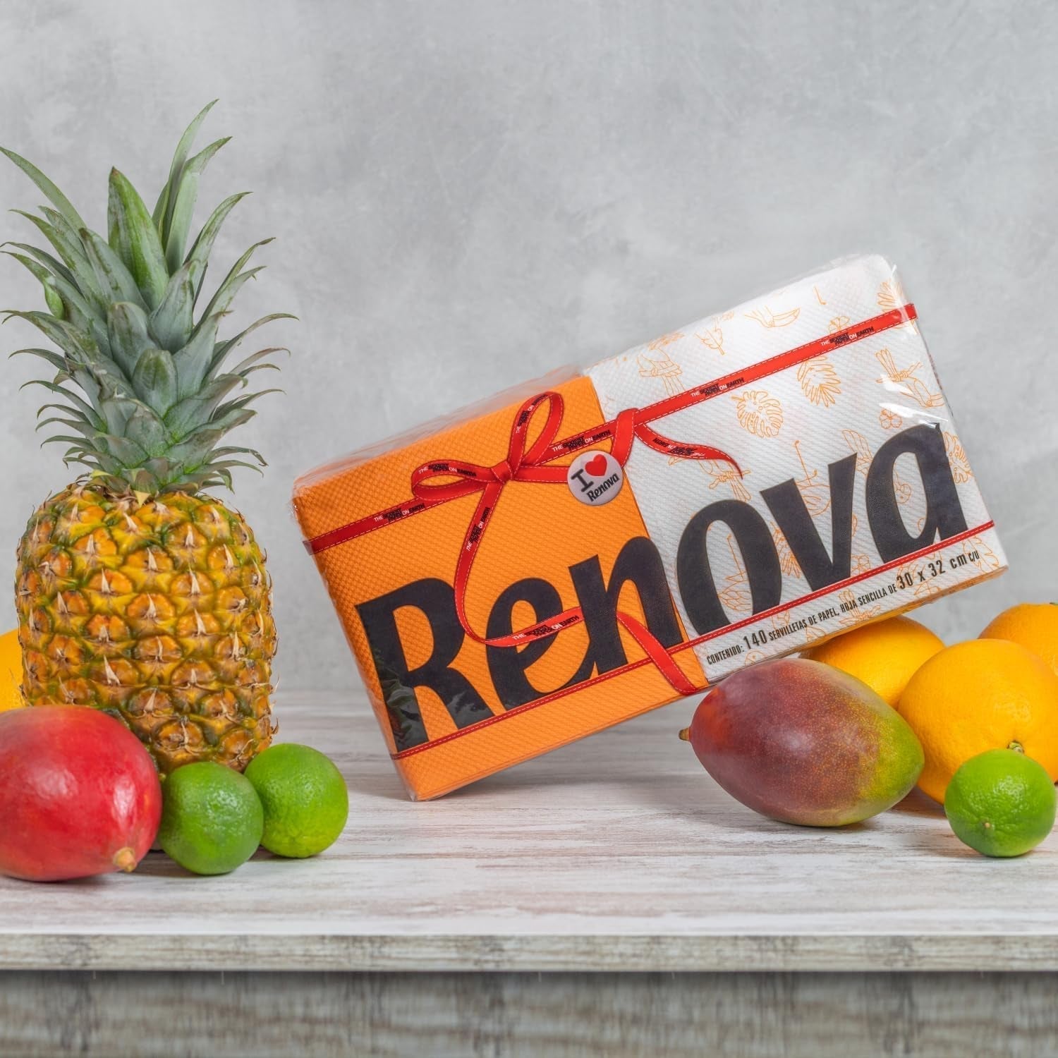 Renova Red Label papirservietter, 140 servietter, halv hvid, dekoreret, halv farve, standard størrelse