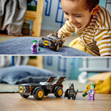 LEGO 76264 DC Chase in the Batmobile: Batman Vs. Joker-legetøjsbilsæt, Superhelte-startsæt med 2 minifigurer, Legetøj til førskolebørn, drenge, piger på 4+, Hurtige at samle Byggesæt Besuche den LEGO-Store