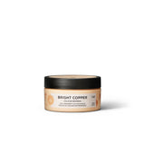 Maria Nila Colour Refresh 300 ml - En nærende farvebombe indeholdende midlertidige farvepigmenter, der hurtigt genopfrisker hårfarven. 100% vegansk. Ingen sulfater og ingen parabener. Naty Shop Bright Copper Hårfarve