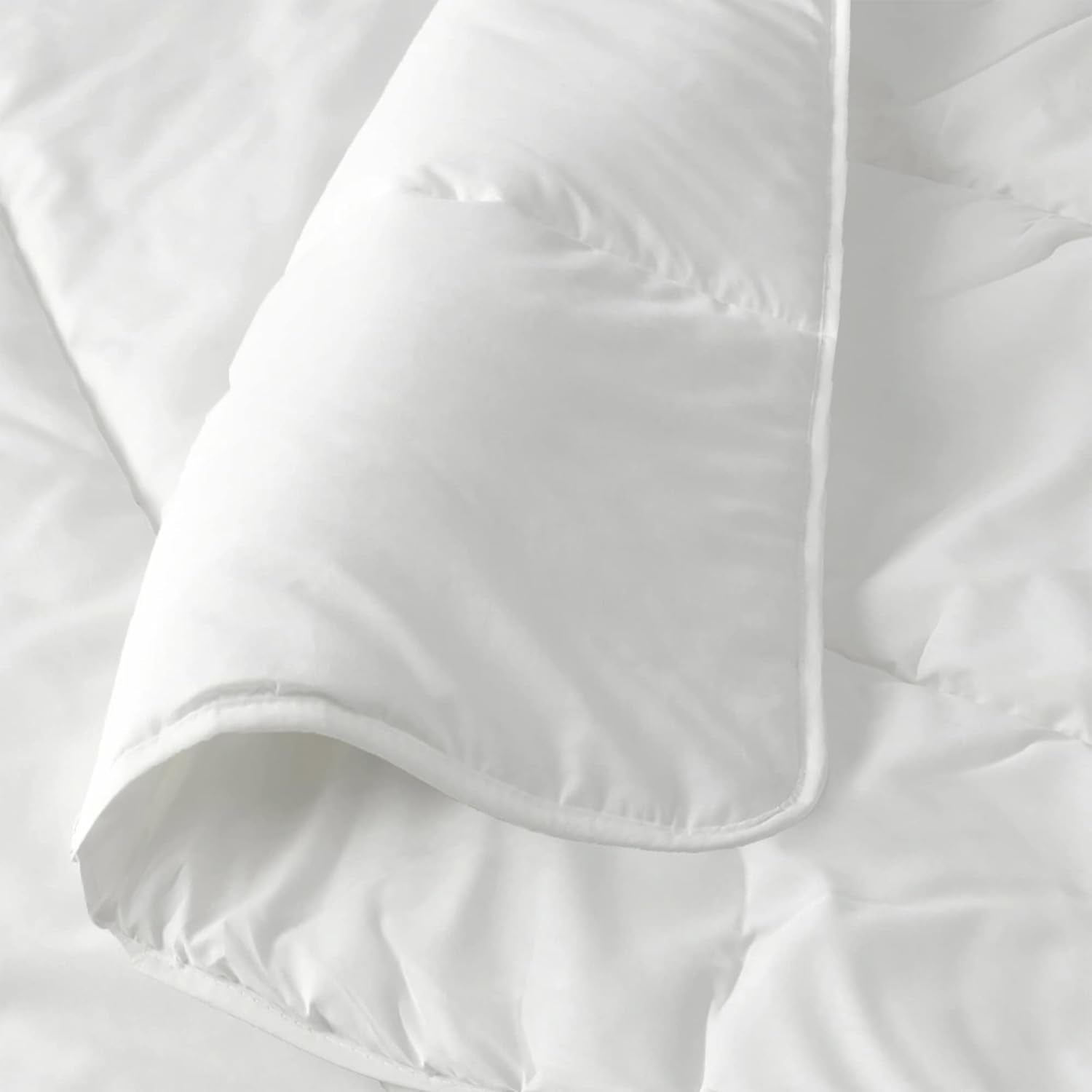 Italiensk sengetøj Prestige White Winter Quilt, 100% mikrofiber, dobbelt, 250X200Cm Dyner og dyner Naty Shop
