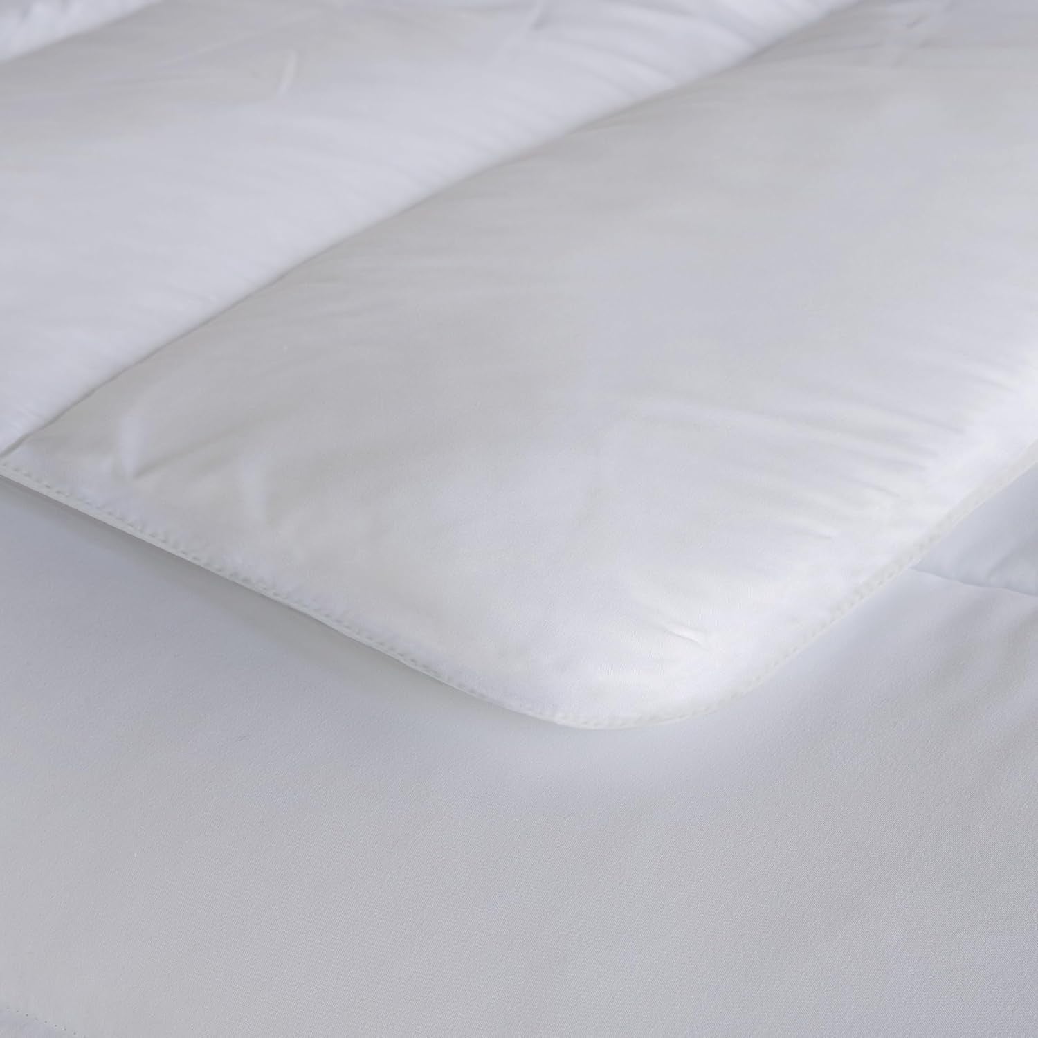 BØHEMIEN | Dyne/ Sengefyld 120 cm, dyne 300 G/M², allergivenligt fyld af åndbare antimidefibre, ekstra blødt og antibakterielt fyld, størrelse 200 X 200 cm Dyner og dyner Naty Shop