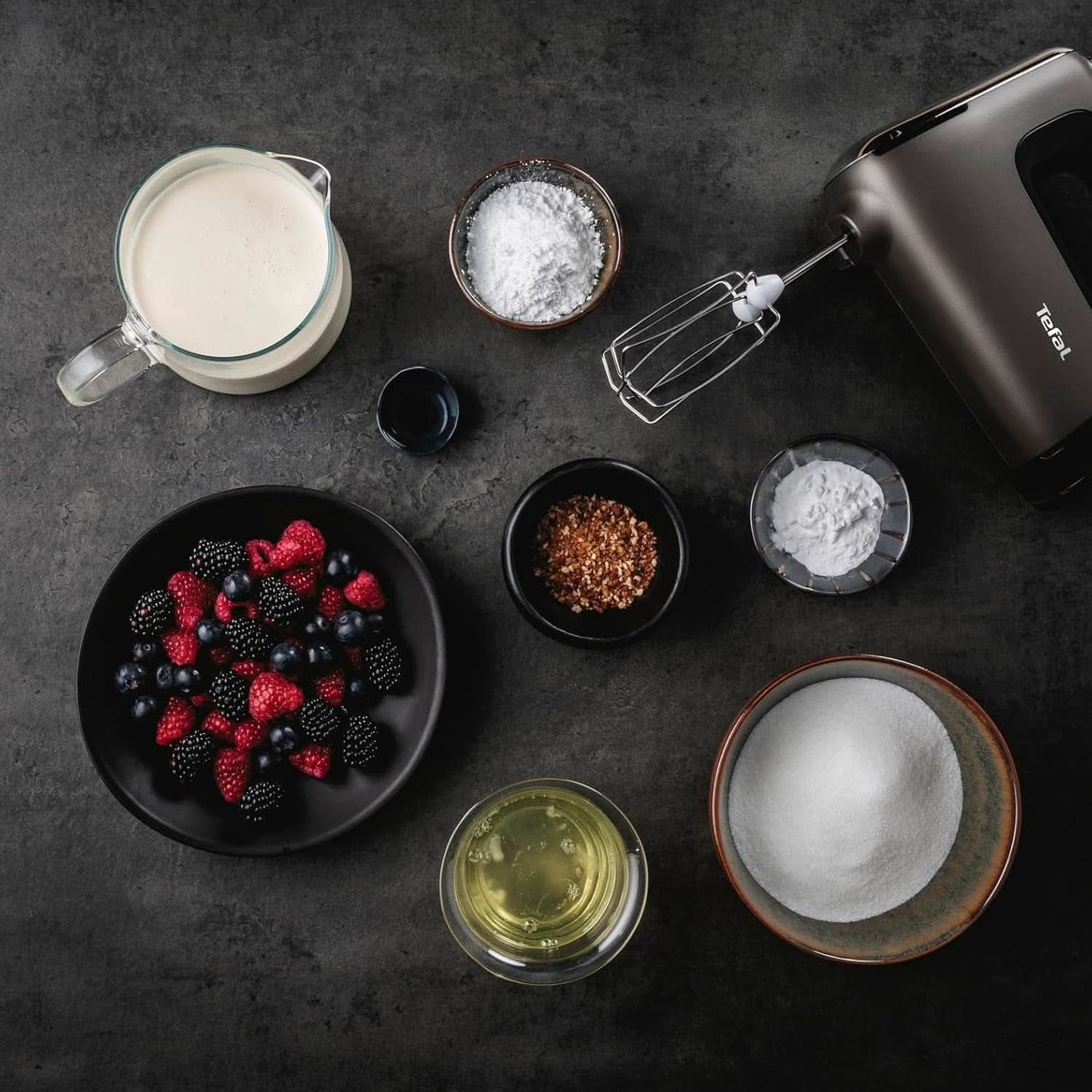Tefal HT650E Power Mix Silence Håndmixer | 600 Watt | Variabel hastighedsregulator | Turbo-Und Auswurf-Funktion | Extreme Leisure Engine | Inkl. 2 Rührbesen Und 2 Knethaken | Wheat Kitchen Naty Shop