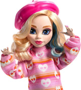 Monster High onsdagsdukke og tilbehør Pink Enid Sinclair samlerfigur med baret og rygsæk dukkestativ HXJ05