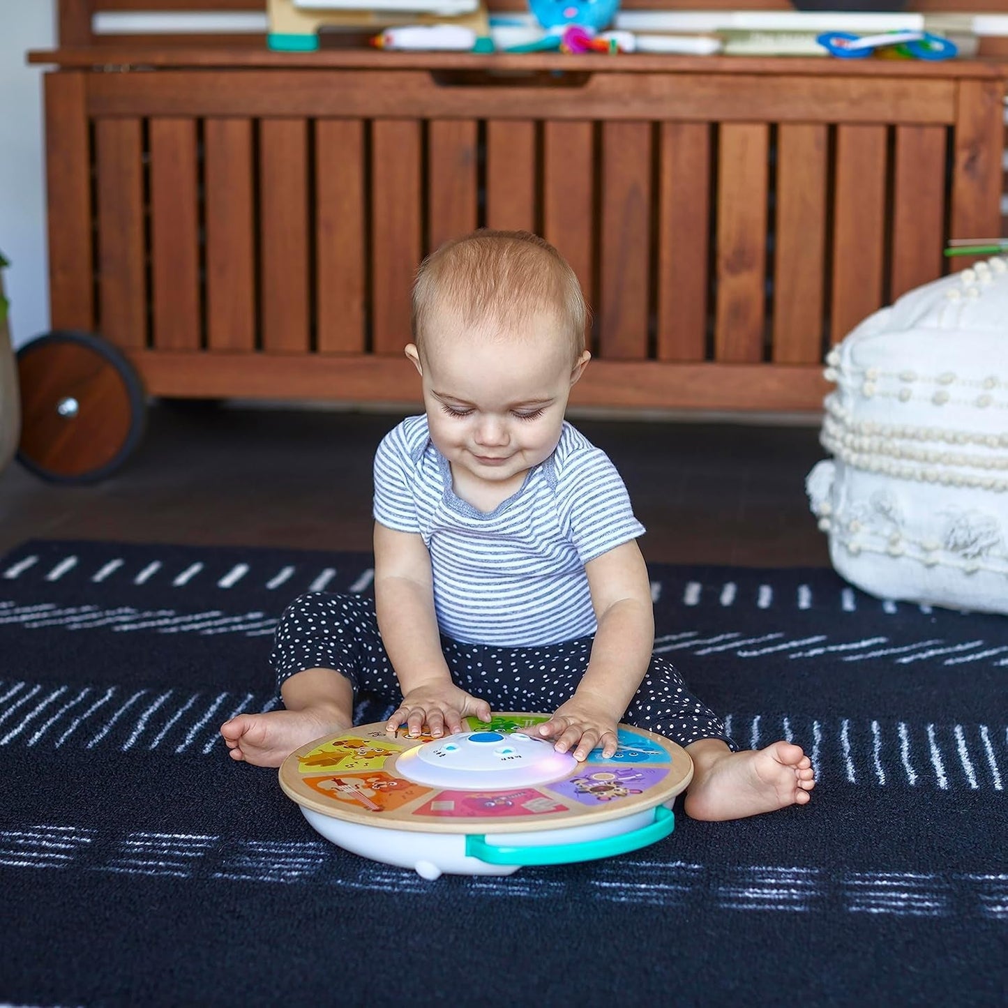 Baby Einstein, Hape, Cal's Smart Sounds Symphony Magic Touch elektronisk aktivitetslegetøj i træ på 3 sprog (engelsk, fransk og spansk), 3 tilstande, fra 6 måneder Babylegetøj Naty Shop