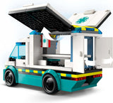 LEGO City Ambulance - legetøj med 2 minifigurer (skateboarder og chauffør) - pædagogisk legetøj til drenge og piger fra 5 år - fødselsdags- og feriegaveideer 60451 Byggesæt Besuche den LEGO-Store