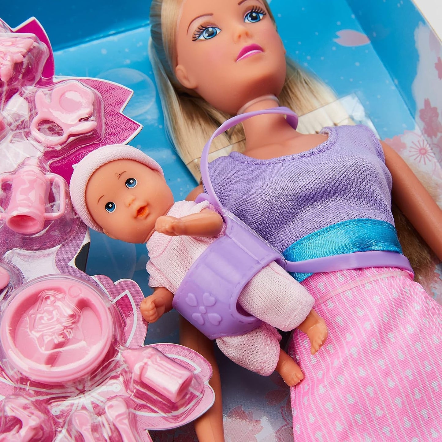 Simba 105730211 - Steffi Love Nanny, med to babyer, bæresele og autostol, tilbehør, påklædningsdukke, 29 cm, til børn fra 3 år og opefter