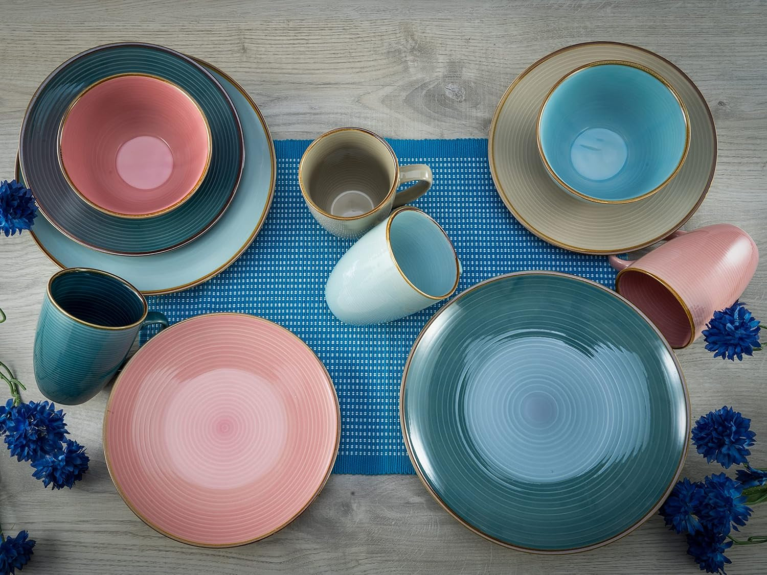 CreaTable, 22506, COSY DAY-serien, 16-delt porcelænssæt til 4, Porcelænskombinationsservice, Tåler opvaskemaskine og mikroovn, Kvalitetsfremstilling