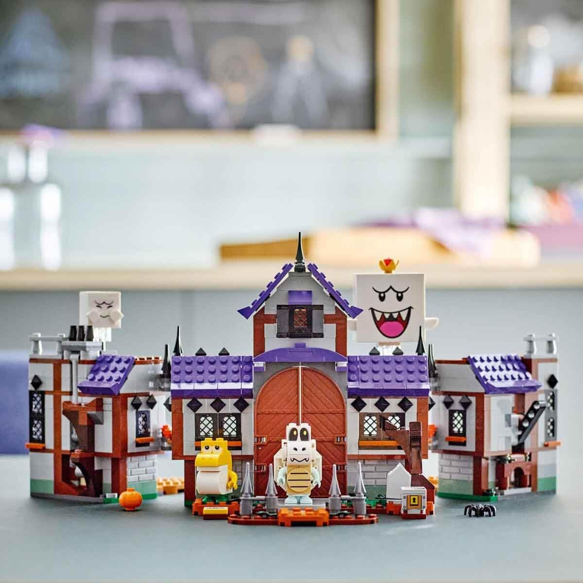 LEGO Super Mario King Buu Huu's Haunted House Kids Haunted House Nintendo-samlesæt med Baby Yoshi-gave til drenge, piger og spillere i alderen 8+ 71436 Byggesæt Besuche den LEGO-Store