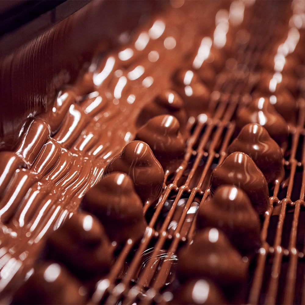 Chokolader med mælkechokolade og hasselnøddefyld, 200g æske