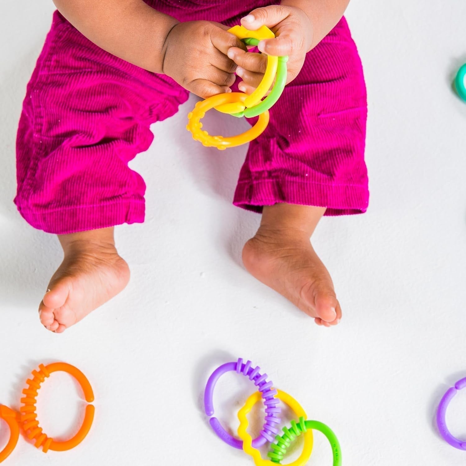 Bright Starts, Oball, Stroller Chain Connecting Links, Masser af Links, Foldbar, Let at fastgøre, Let at rengøre, Perfekt til rejse Bebe Toys Naty Shop