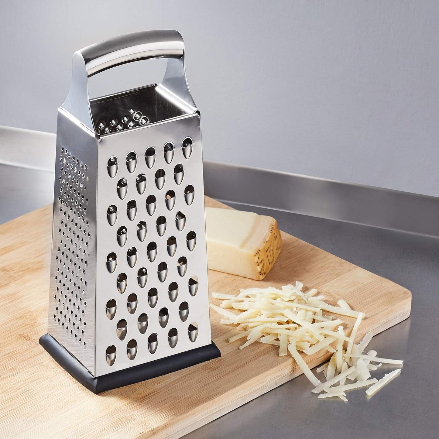 Peeler Naty Shop robust firkantet ostejern i rustfrit stål med skridsikker bund