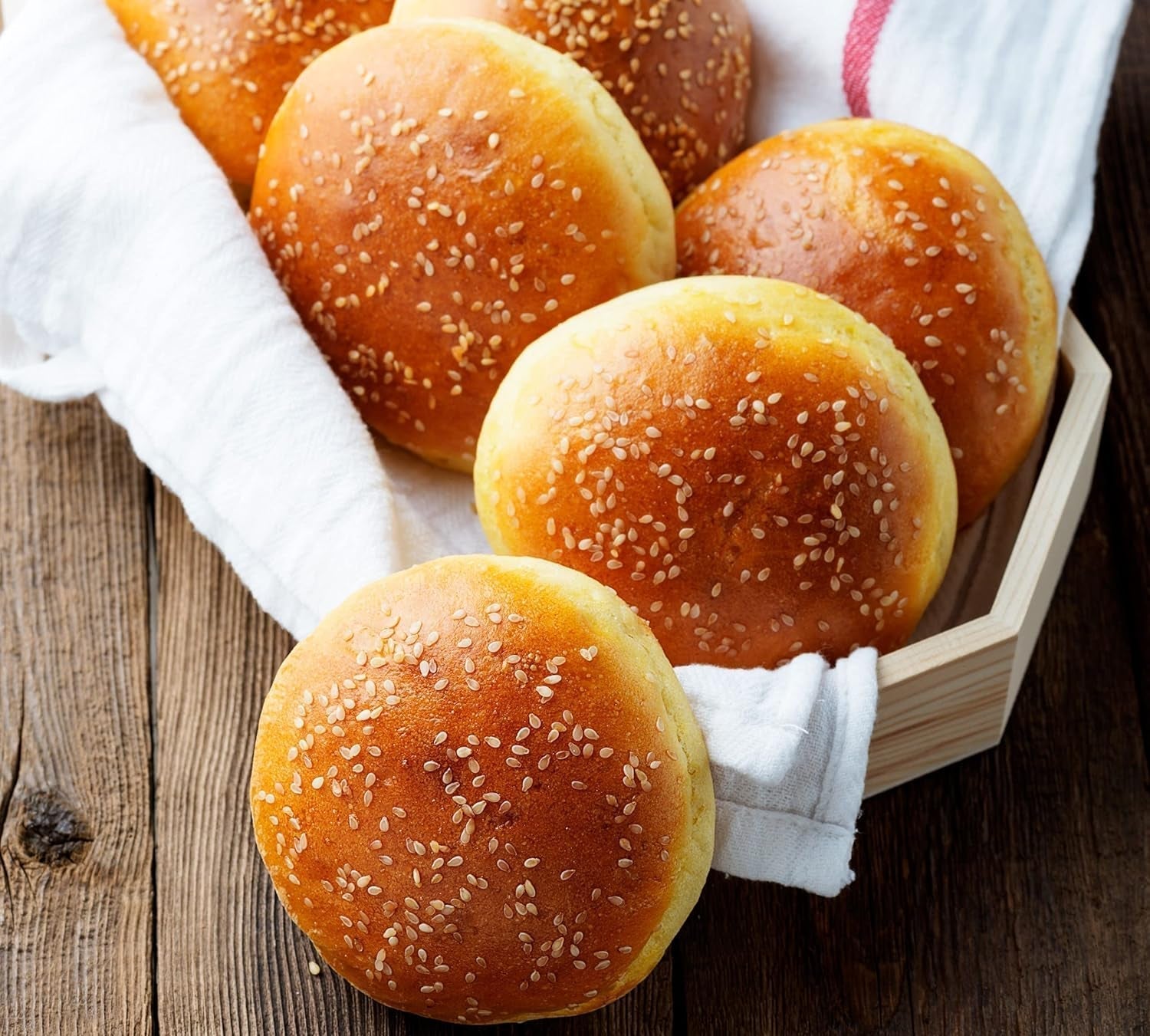 Hamburgerbrötchen, Perforiert, Antihaftbeschichte, 4 Runde Mulden Mit Je 12 Cm, Pfannengröße 28 X 28 Cm, 2,5 Cm Tief, Mittelgroß, Schwarz Forme og bakker til bagning Naty Shop