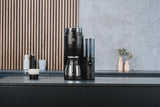 Melitta AromaFresh Therm Pro X - Espressomaskine med filter, integreret kværn, aftagelig vandtank, termokande i rustfrit stål og timerfunktion, til op til 8 kopper kaffe, sort/sølv