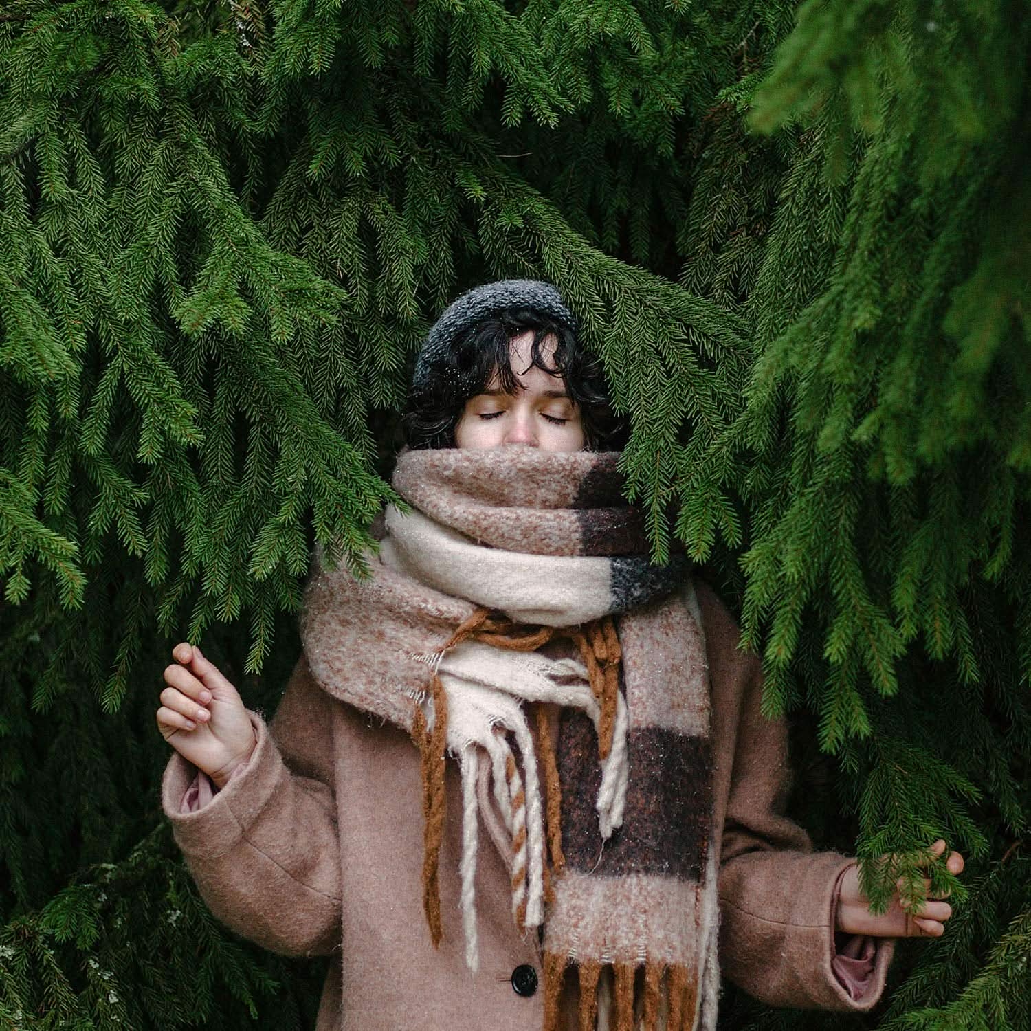 WELEDA, naturkosmetik Økologisk badeessens med æteriske olier af gran og sølvgran til afslapning og pleje, badetilsætning til indre styrke, 200 ml Brusebad og bad Naty Shop