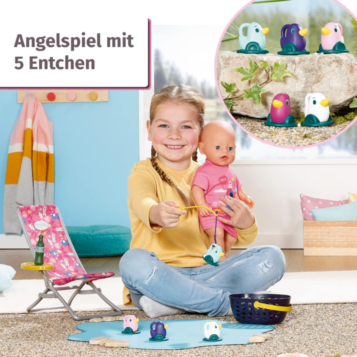 BABY born 832790 Weekend Fishing - Fiskedukke-tilbehørssæt med solseng med levende print, sidebord, glas, kurv, ællinger og fiskestang og pink lang skjorte, Pink