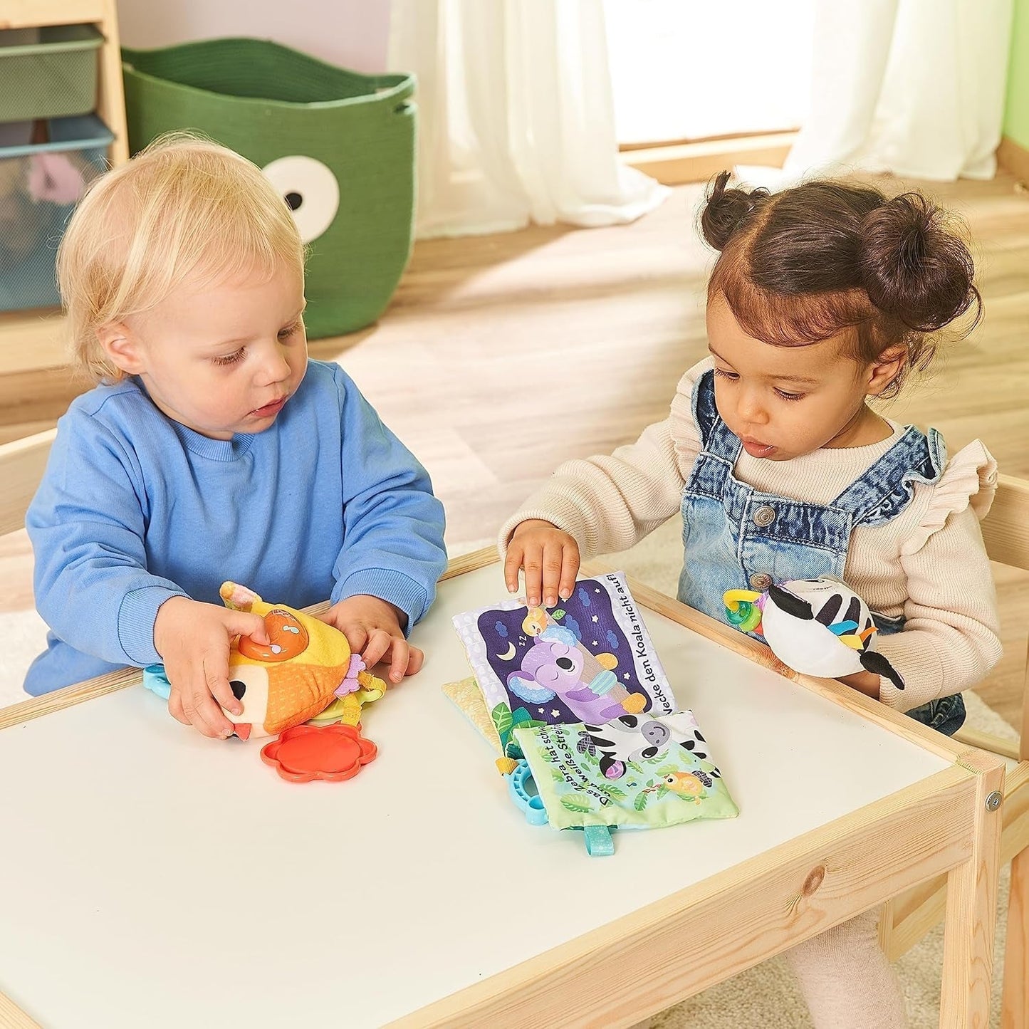 VTech Baby - Baby's Animal Friends Gavesæt - Legetøjssæt med stofbog, syngende fugl og zebrarangle - I 0-24 måneder Babylegetøj Naty Shop