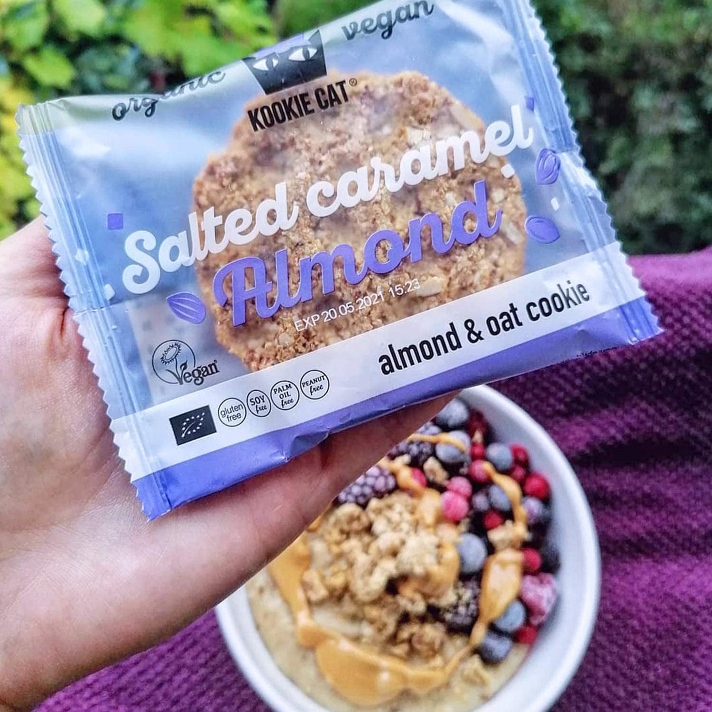 Veganske saltede karamelmandelkager - individuelt indpakket glutenfri sojafri økologisk mandelhavre - 12 x 50 g multipak (pakke med 2)