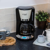 Russell Hobbs kaffemaskine [Digital timer, brusehoved for optimal udsugning og aroma] Farver+ Creme (1 til 10 kopper, 1,25 L glaskaraffel, varmeplade, 1100W) Filterkaffemaskine 24033-56