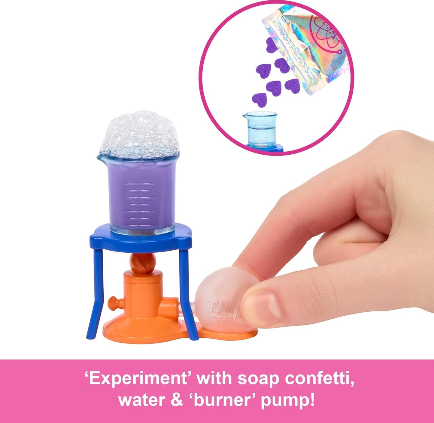 Barbie Scientist dukke og tilbehør med moderigtig blond dukke, laboratoriebord, mikroskop, farveskiftende bæger og petriskål, JCR70