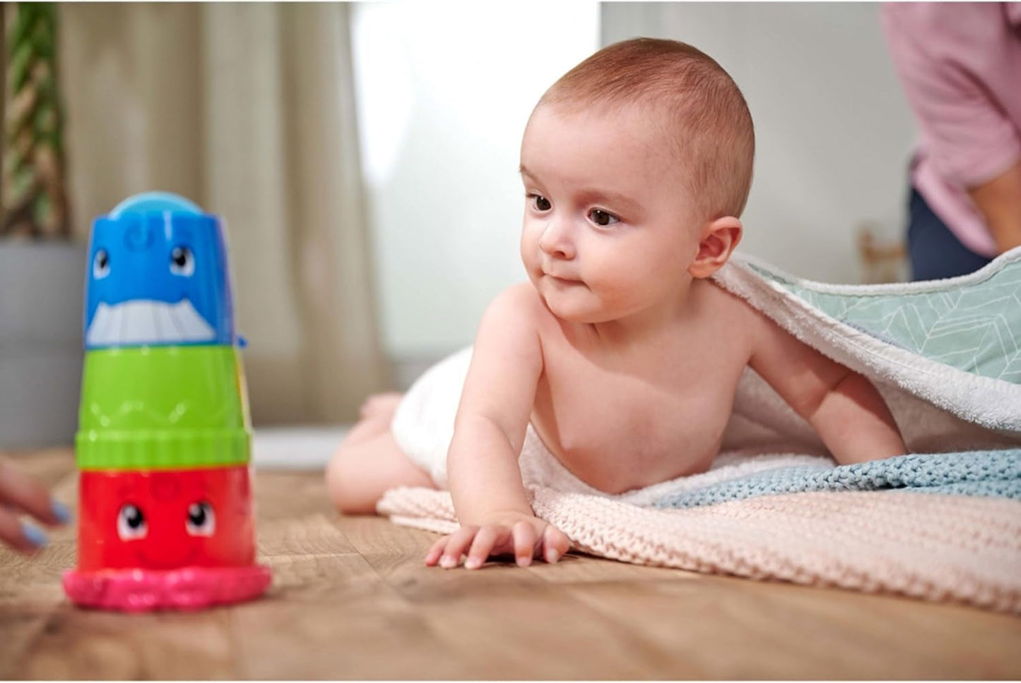 Simba 104010183 - ABC spand med stabelbart glas, spand og farvet glas med vandløb og vandhjul, 3 stk, 23cm, fra 12 måneder Baby Toys Naty Shop