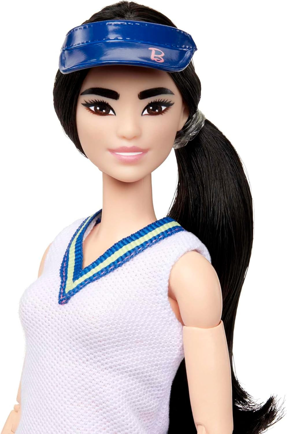 Barbie Made to Move Doll - Tennisspiller med ketcher og bold - 22 led dukke til realistisk leg, tennisfans og børn fra 3 år og opefter, HKT73