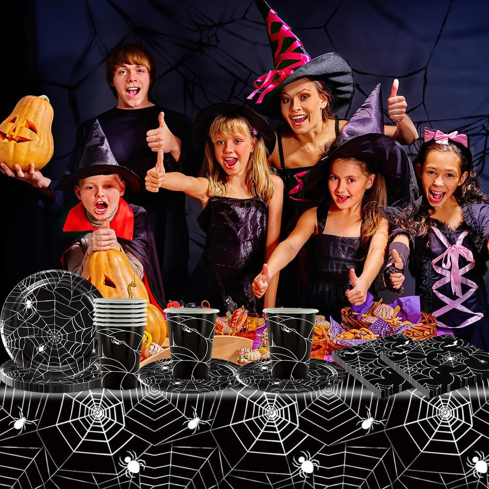 49 styks Halloween Spider Papir Bestiksæt Inklusiv tallerkener, servietter, glas og dug. Sort spisestel med desserttallerkener, servietter og glas.