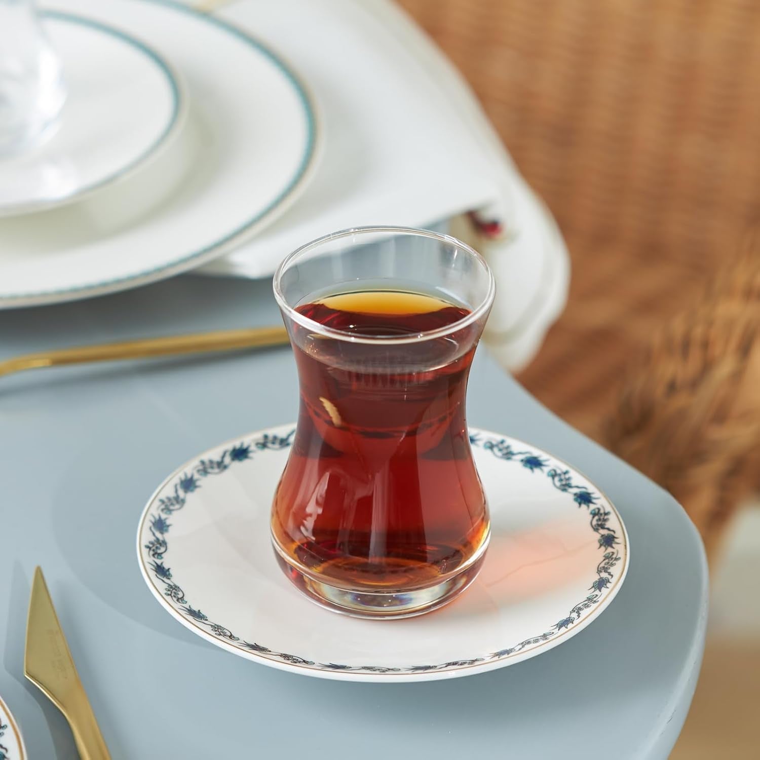 Karaca İznik dessertsæt til 6 personer, 18 stykker - elegant service til lækre desserter