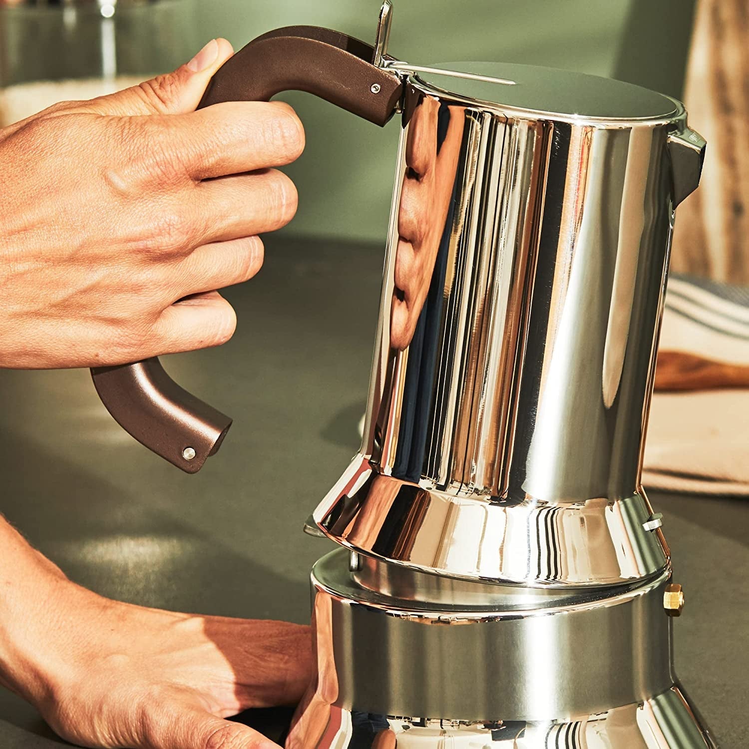 Alessi 9090/6 Espresso med 6 kopper til induktion, rustfrit stål, sølv, 15,5 x 13,5 x 27 cm