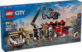 LEGO City skrotplads med biler - legetøj med skrotpresse og kran, 2 legetøjsbiler, 4 fungerende minifigurer og kontorbygning - fødselsdagsgaver til drenge og piger fra 8 år 60472 Besuche den LEGO-Store byggesæt