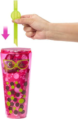 Barbie Pop Reveal Bubble Tea-dukke og tilbehør, duftende Berry Bliss-modedukke med kæledyr, 8 overraskelser, inkluderer farveskifter, opbevaringskop, HTJ20
