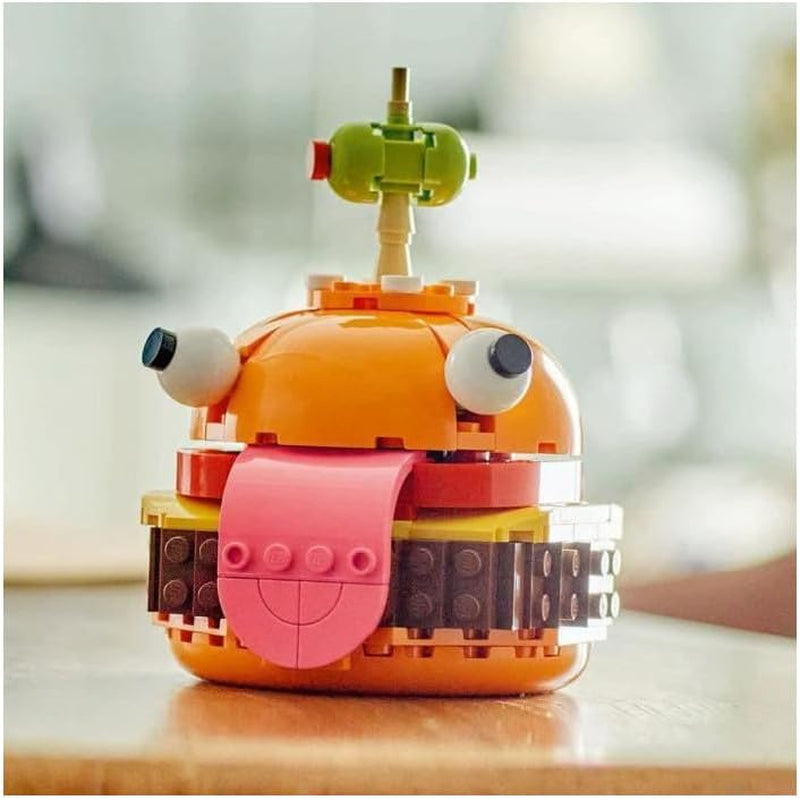 LEGO Fortnite Durrr Burger, byggesæt til videospil til spillere 9+, displaymodel, samlerfigur, gave til børn, teenagere og voksne, samlerobjekt 77070 Byggesæt Besuche den LEGO-Store