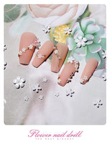 Kalolary Flowers Nail Art Charms, 3D Akryl Blomster til negle Fem kronblade Blomsterdekorationer Negle Gems Rhinsten Blandede metalperler til DIY Nail Art Design Smykkefremstilling (2 æsker)