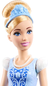 Mattel Disney Princess Toys Askepot modedukke med 2 outfits, 9 tilbehør, 2 toppe med clips og 2 nederdele. 2 i 1 historier inspireret af Disney-filmen, JCR95