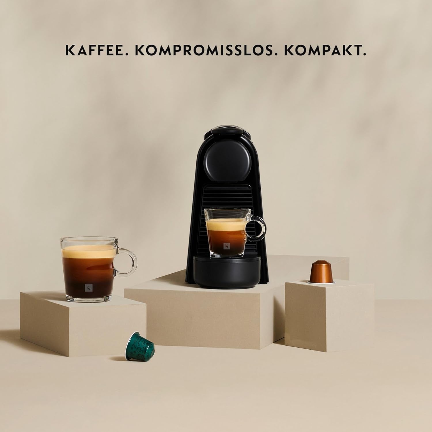 Espressomaskine med Nespresso De'Longhi Essenza Mini kapsler, sort | Pumpetryk 19 bar | Vandtank 0,6 l | Til espresso og lungo | Lille espressomaskine – Store kaffeøjeblikke | EN85.B