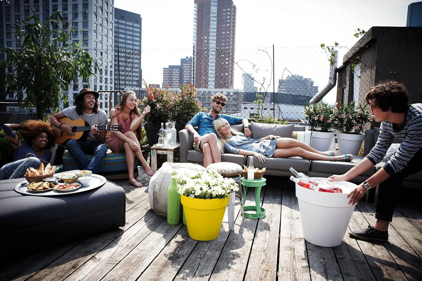 elho Loft Urban Round 40 - Udendørs urtepotter - 100% genbrugsplast - Ø 38,5 x H 35,3 cm - Gul/Ocher
