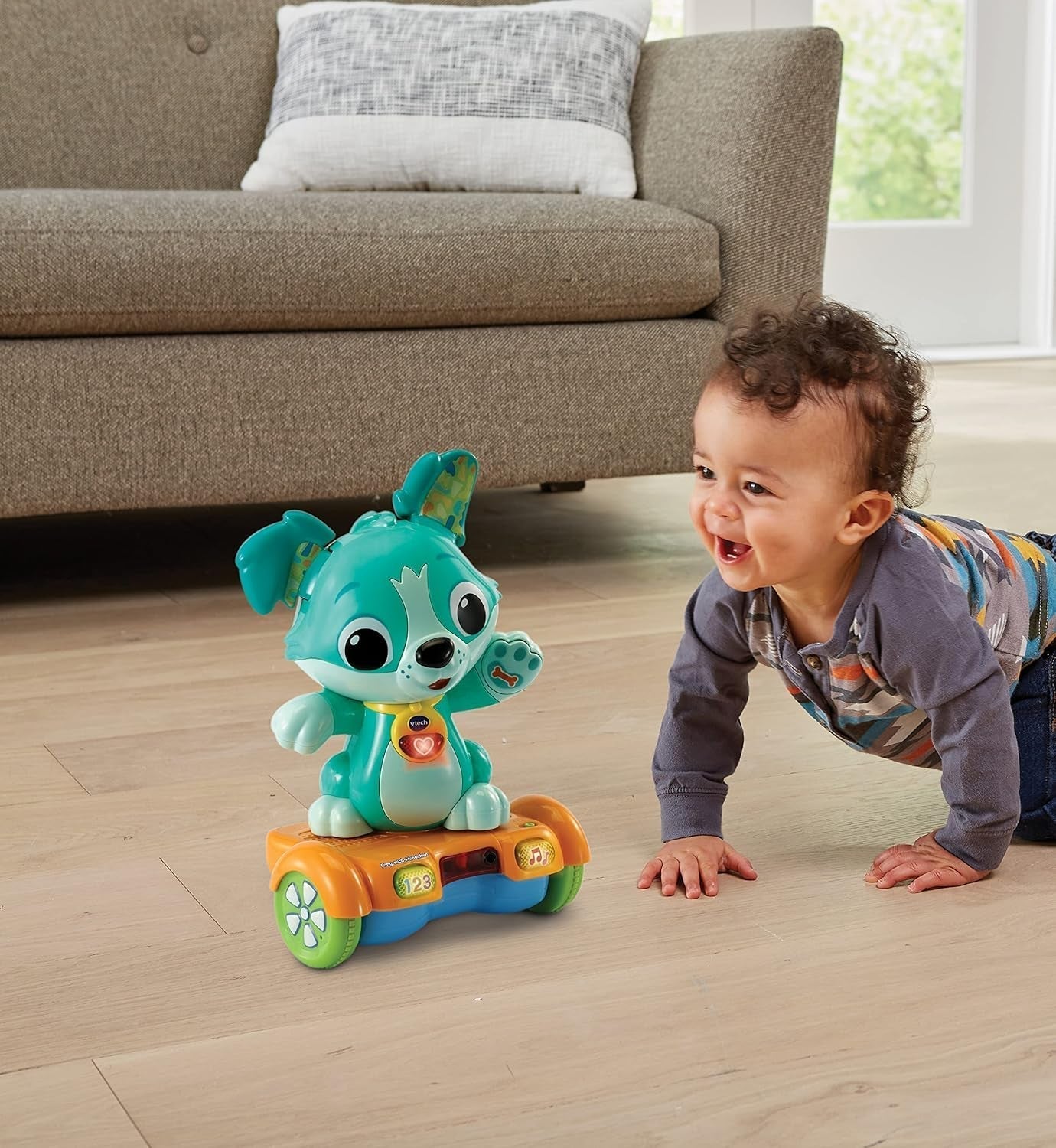 Vtech Baby Catch Me Puppy - Motoriseret hoverboard-hvalp tilskynder til bevægelse - Med bevægelige ører, sange, lyde og læringsindhold - For børn i alderen 12-36 måneder Bebe Toys Naty Shop