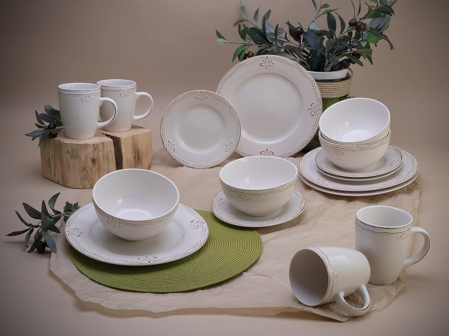 CreaTable, 23601, Romantic Vintage Series, 16-delt porcelænssæt til 4, Porcelænskombinationsservice, Tåler opvaskemaskine og mikroovn, Kvalitetsfremstilling