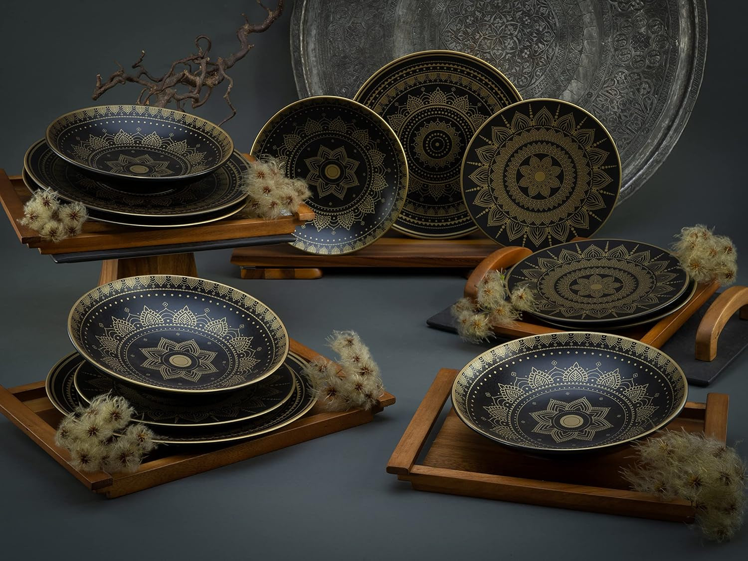 CreaTable, 23588, MANDALA GOLD Series - Sort, 12-delt porcelænssæt, tallerkensæt i porcelæn, Tåler opvaskemaskine og mikroovn, kvalitetsfremstilling